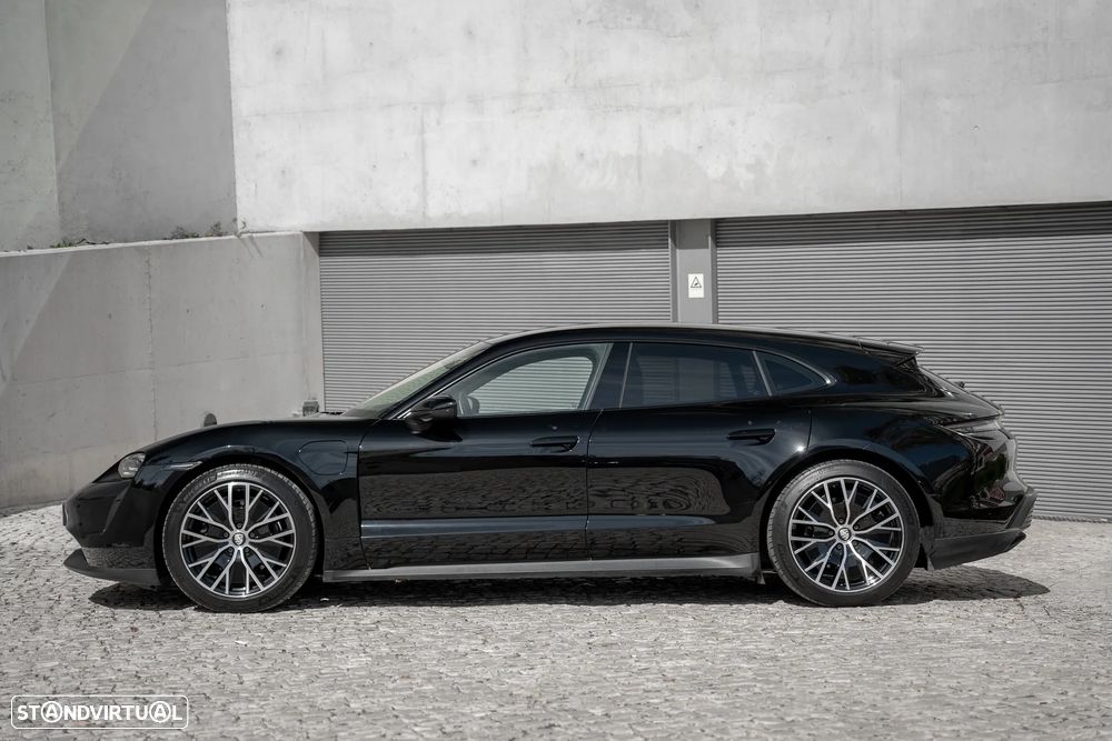 Porsche Taycan Sport Turismo Standard - 23