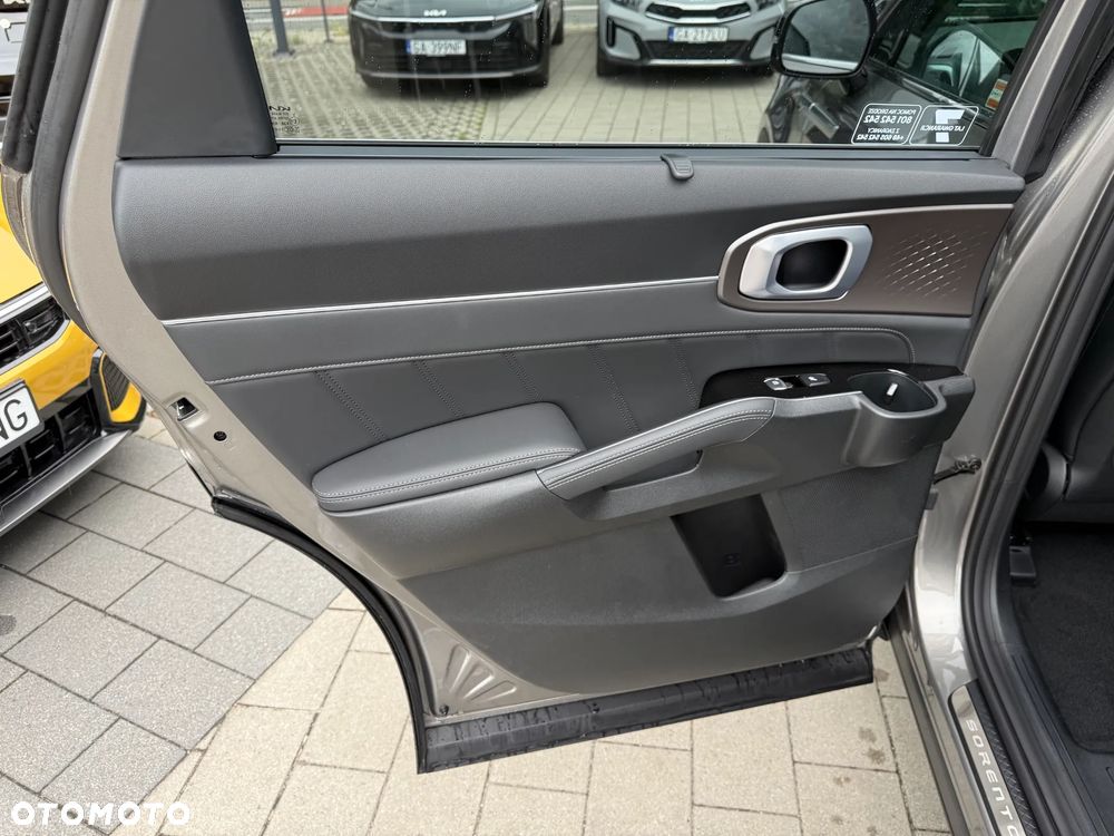 Kia Sorento 1.6 T-GDI HEV XL AWD 7os - 23
