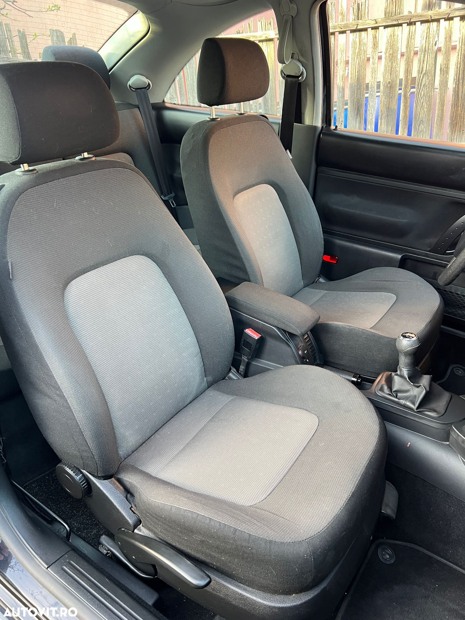 Volkswagen New Beetle - 19