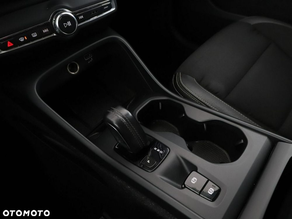 Volvo XC 40 D3 AWD - 30