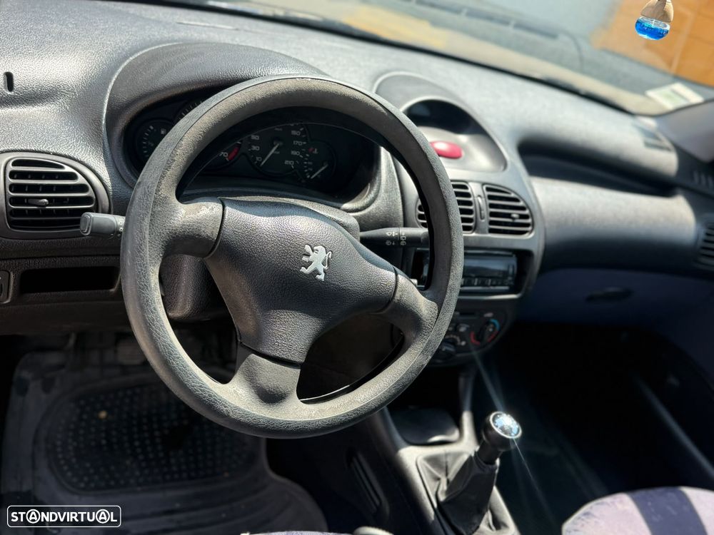 Peugeot 206 1.1 XR - 10
