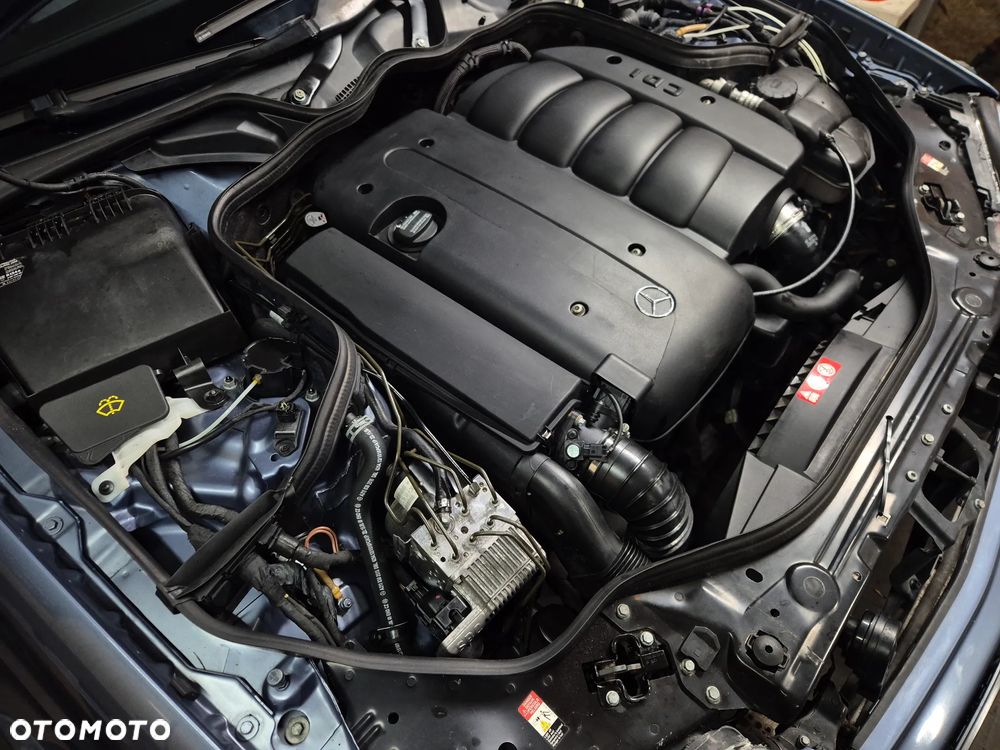 Mercedes-Benz Klasa E - 16