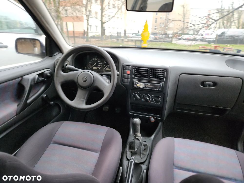 Volkswagen Polo - 14