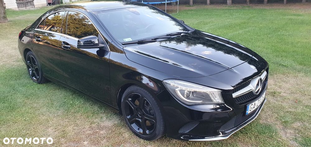 Mercedes-Benz CLA 250 4Matic 7G-DCT - 17