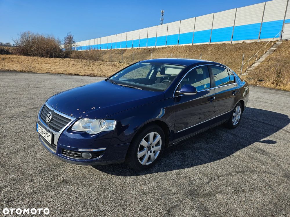 Volkswagen Passat - 2