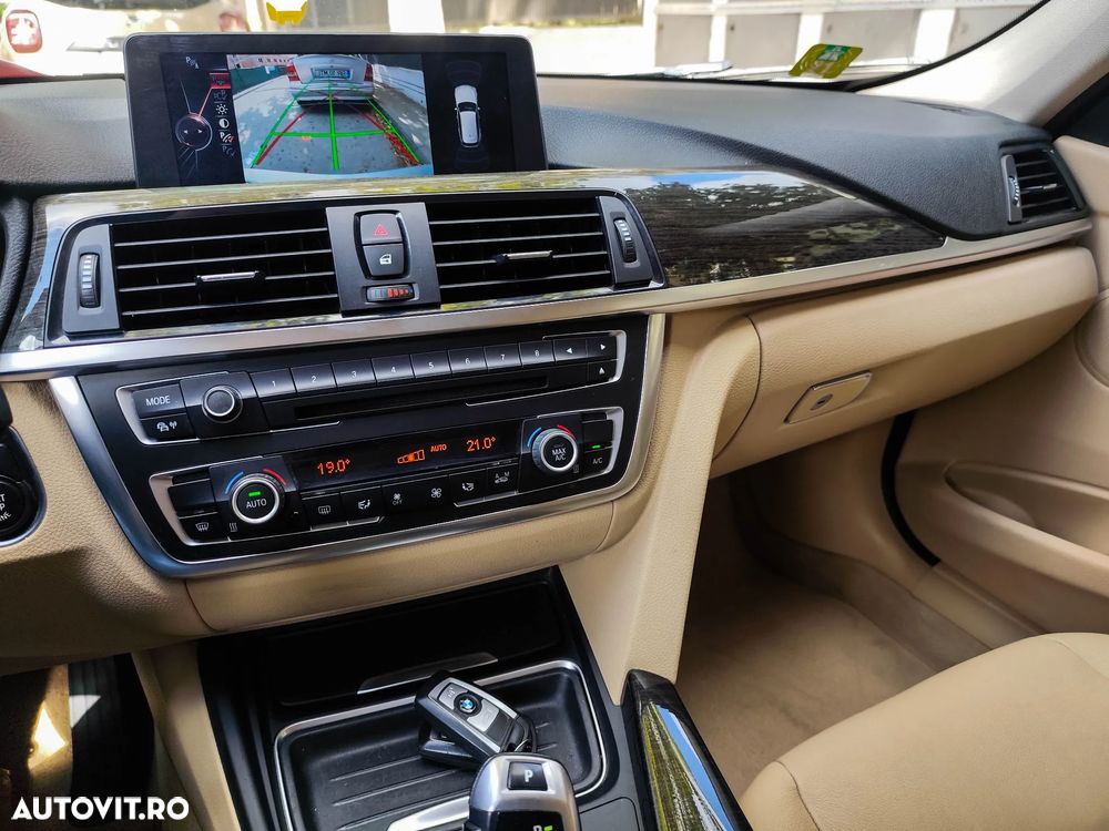 BMW Seria 3 320d xDrive Sport-Aut. Luxury Line - 7