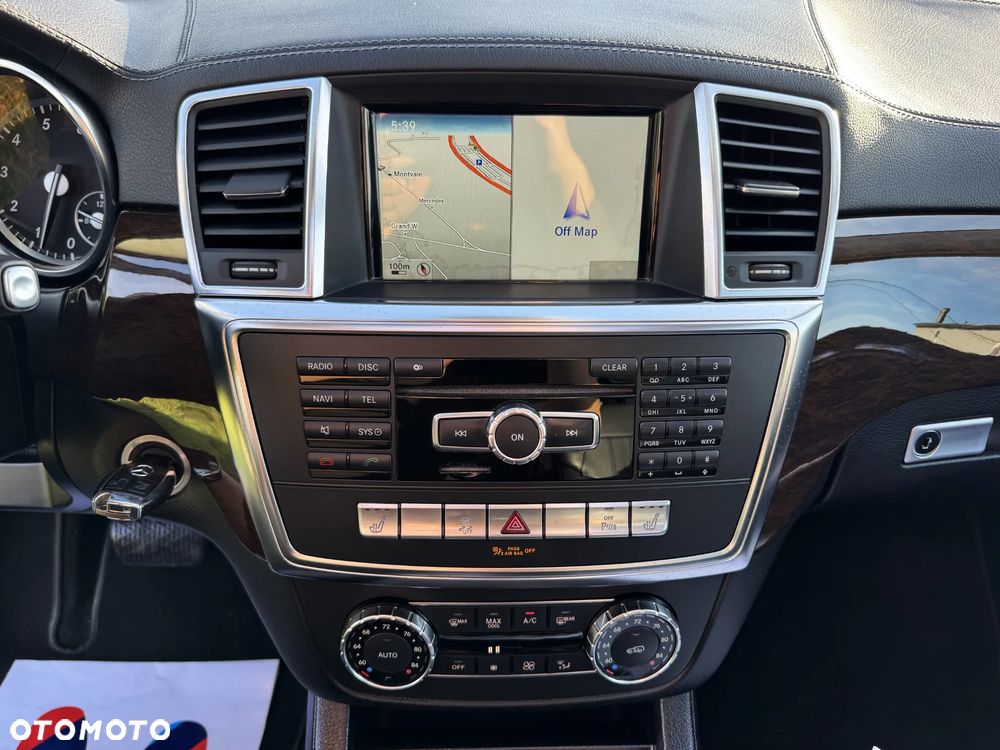 Mercedes-Benz GL 450 4Matic 7G-TRONIC Grand Edition - 39