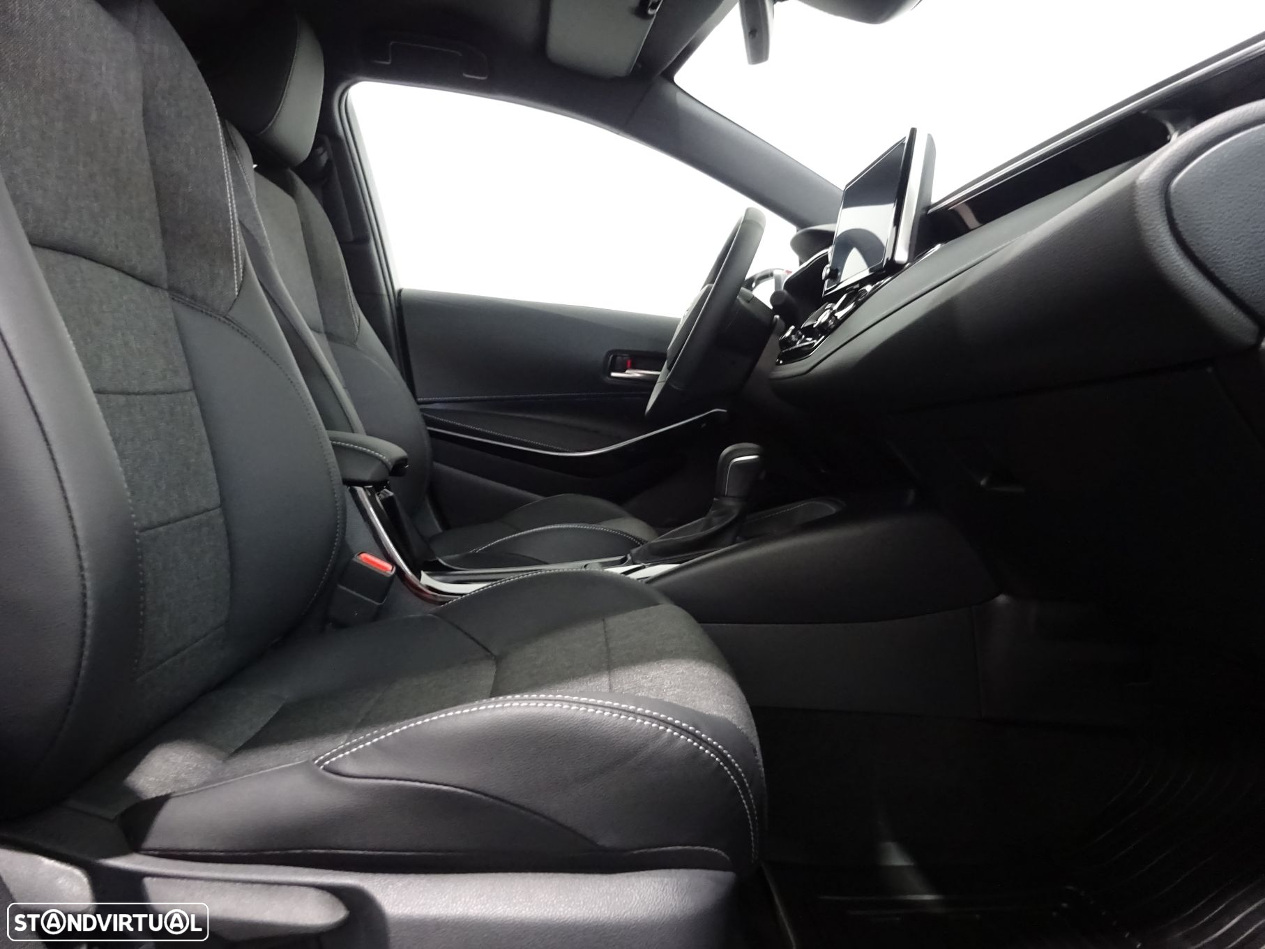 Toyota Corolla 1.8 Hybrid Comfort+P.Sport - 7