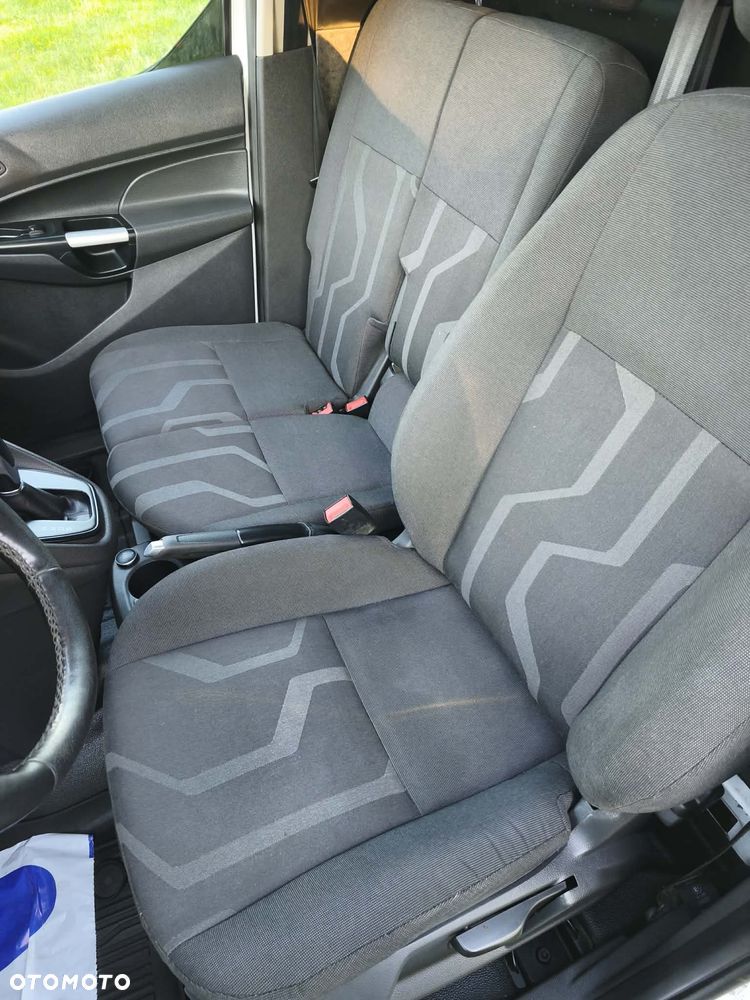 Ford Transit Connect - 18