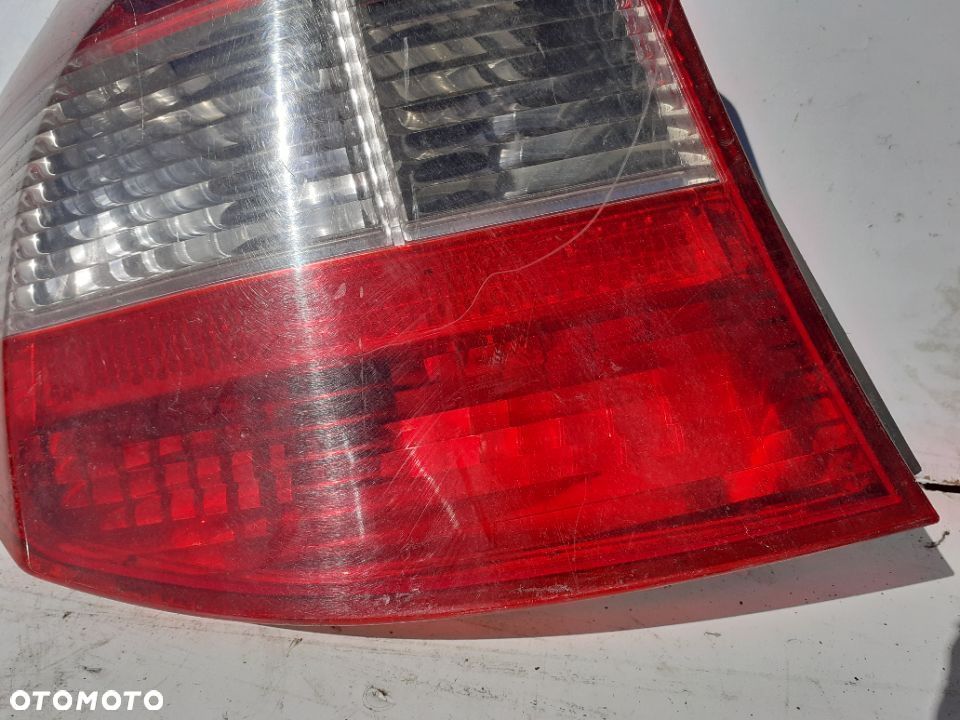BMW 1 E87 LAMPA TYLNA TYŁ LEWA - 2