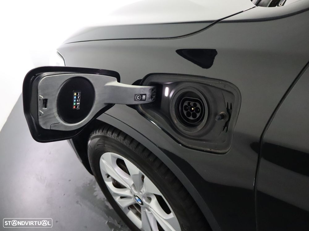 BMW X1 25 e xDrive - 8