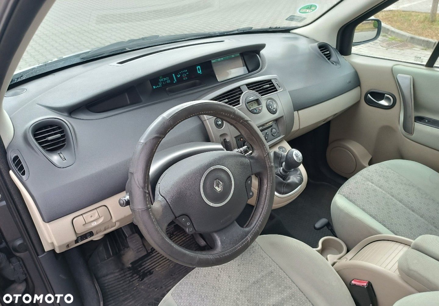 Renault Scenic - 18