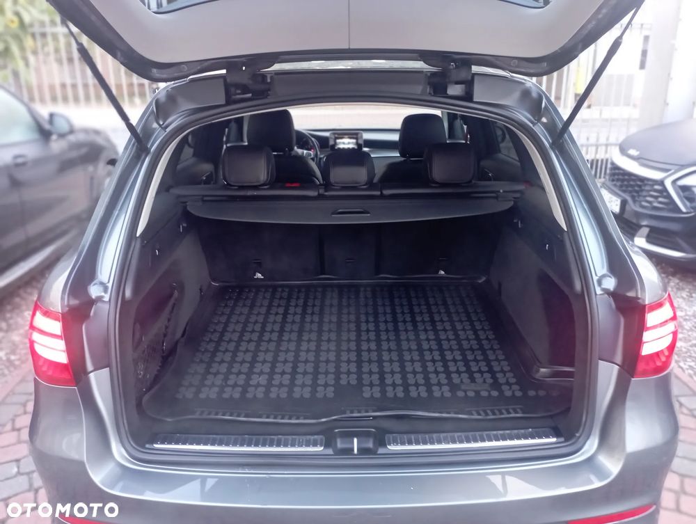 Mercedes-Benz GLC 250 4-Matic - 38