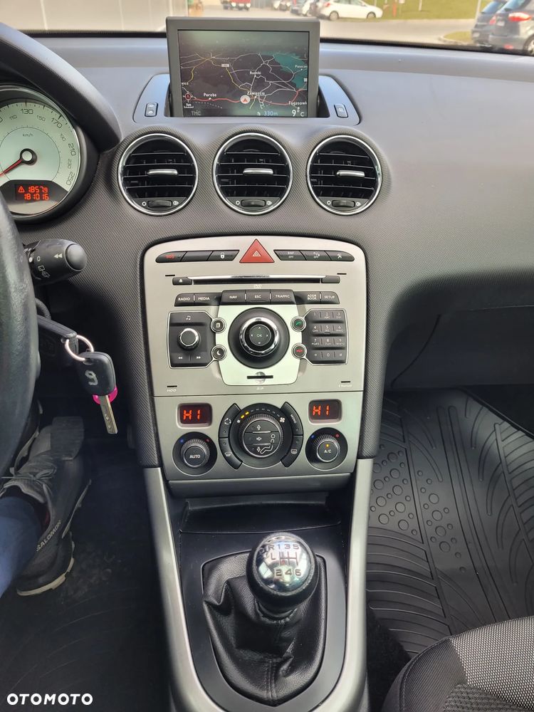 Peugeot 308 e-HDi FAP 115 Stop&Start Business Line Niveau 1 - 23