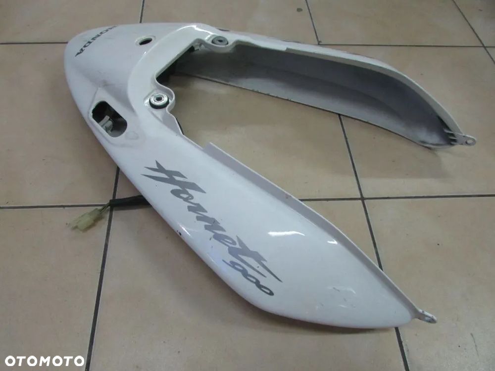 Honda Hornet CB900 SC48 02-07 ogon zadupek - 2