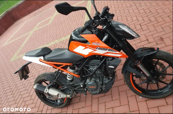 KTM Duke