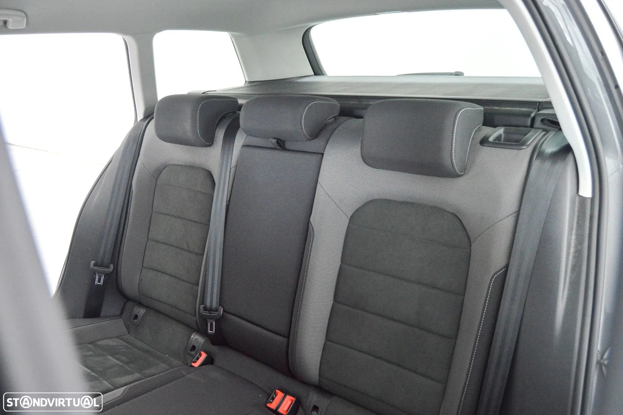 VW Golf Variant 2.0 TDi Highline DSG - 11