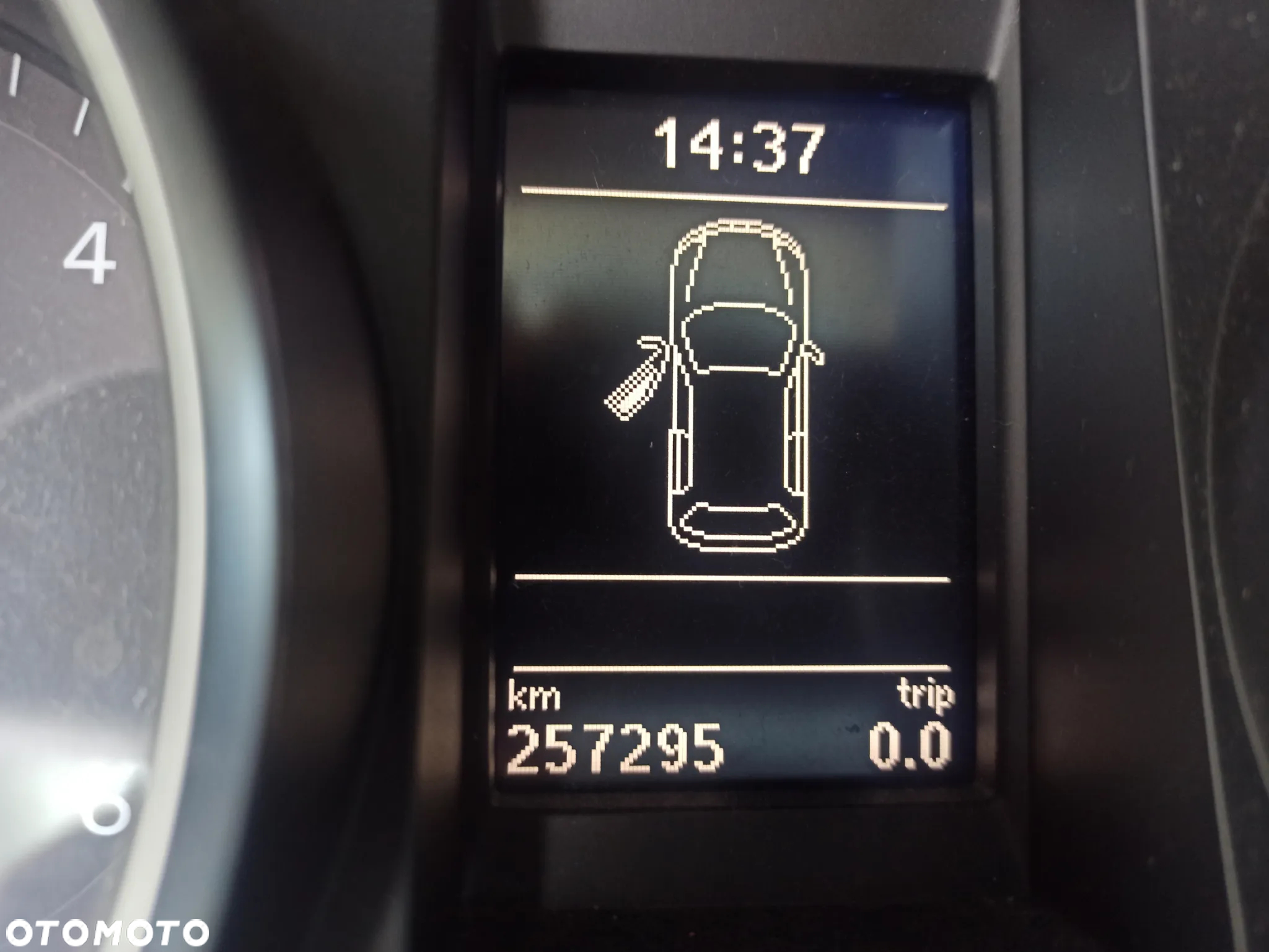 Volkswagen Golf VI 1.6 TDI Comfortline DSG - 3