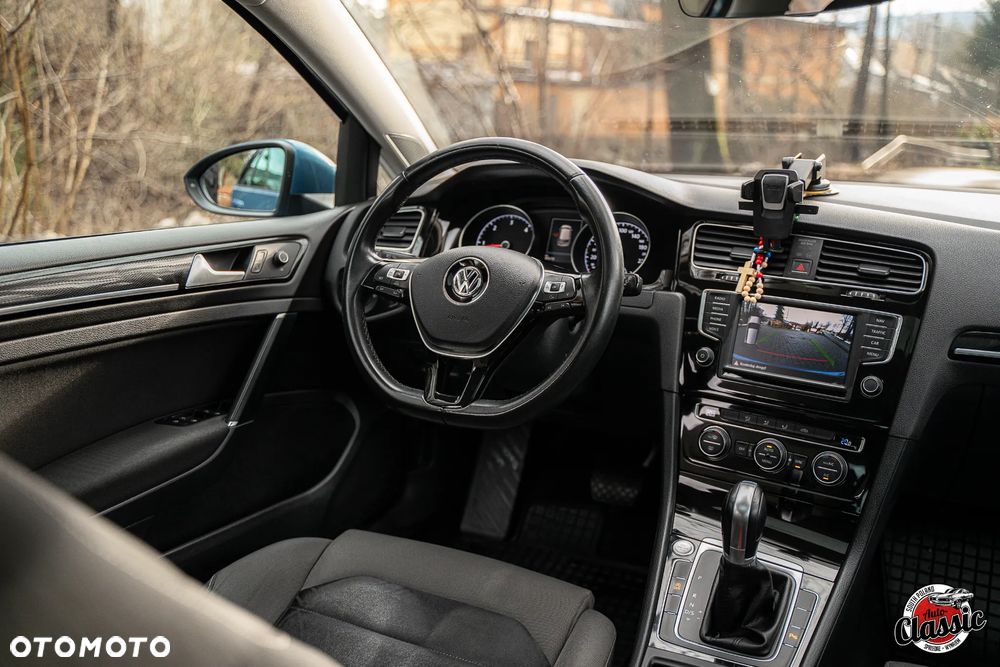 Volkswagen Golf - 12