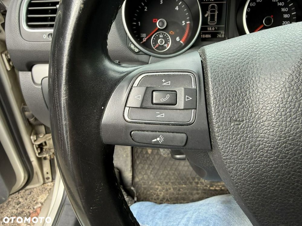 Volkswagen Golf - 13
