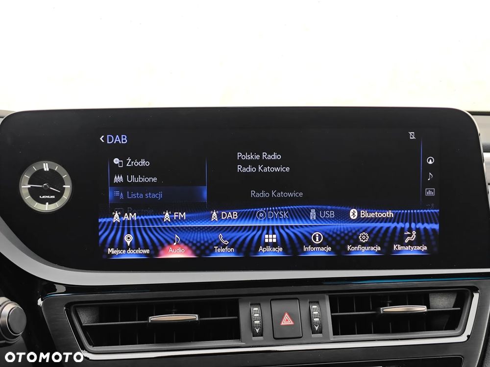 Lexus ES 300h F Sport Edition - 23