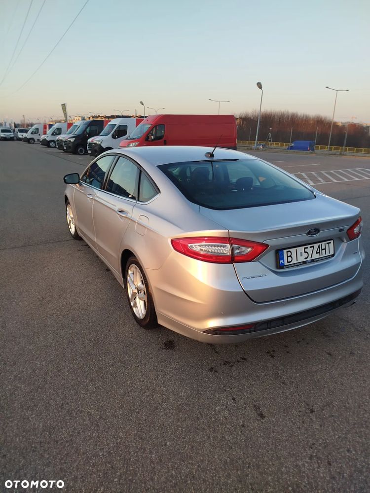 Ford Fusion - 14