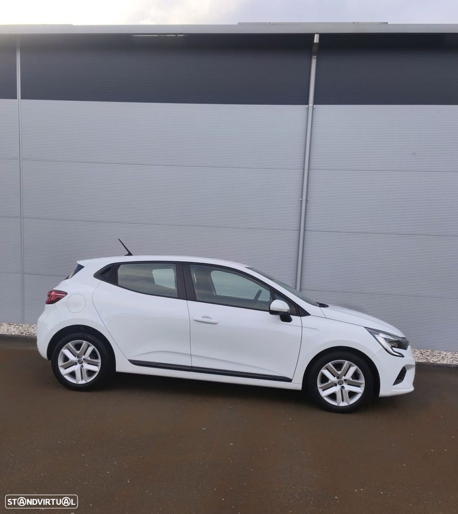 Renault Clio - 7