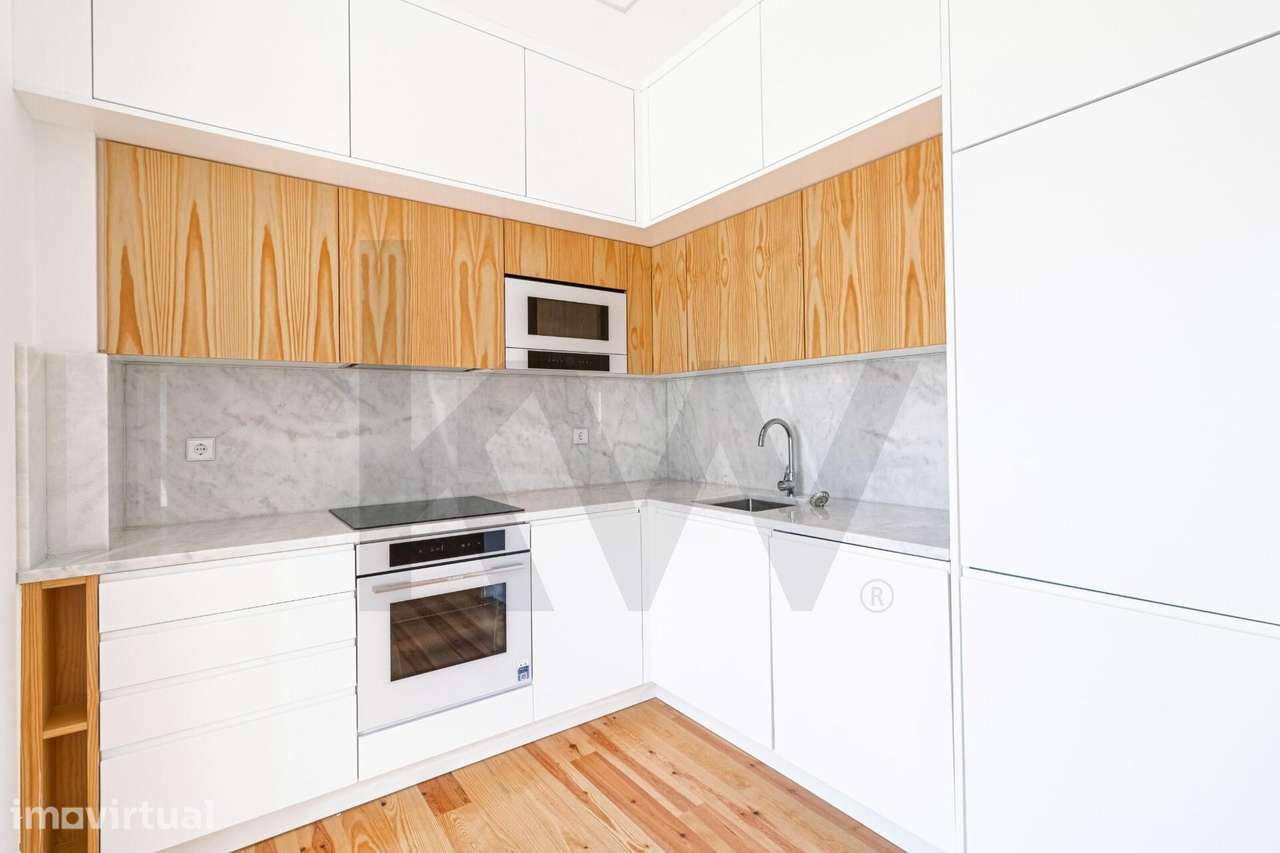 NOVO | T3 Duplex com 2 Terraços | Totalmente Remodelado | Graça | Rua - Grande imagem: 5/23