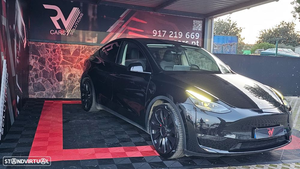 Tesla Model Y Performance Dual Motor AWD - 43