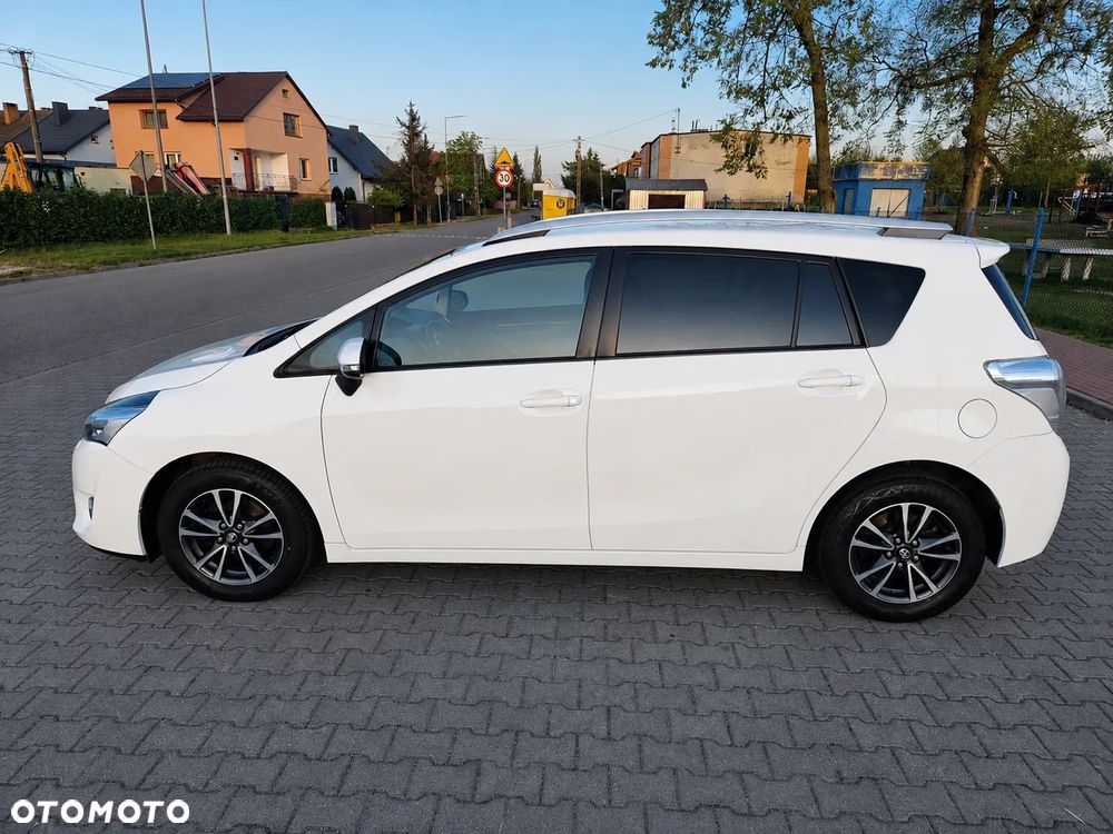 Toyota Verso 1.6 D-4D Premium 7os EU6 - 9