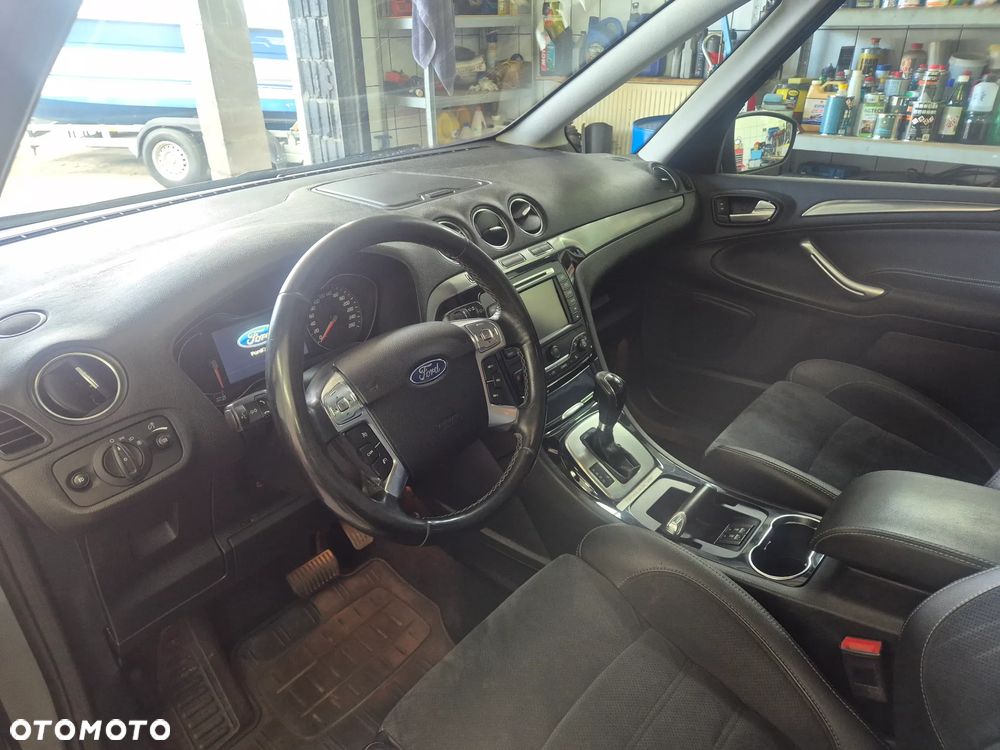 Ford Galaxy 2.2 TDCi Titanium - 9