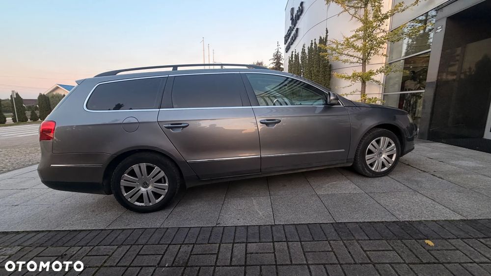 Volkswagen Passat - 19