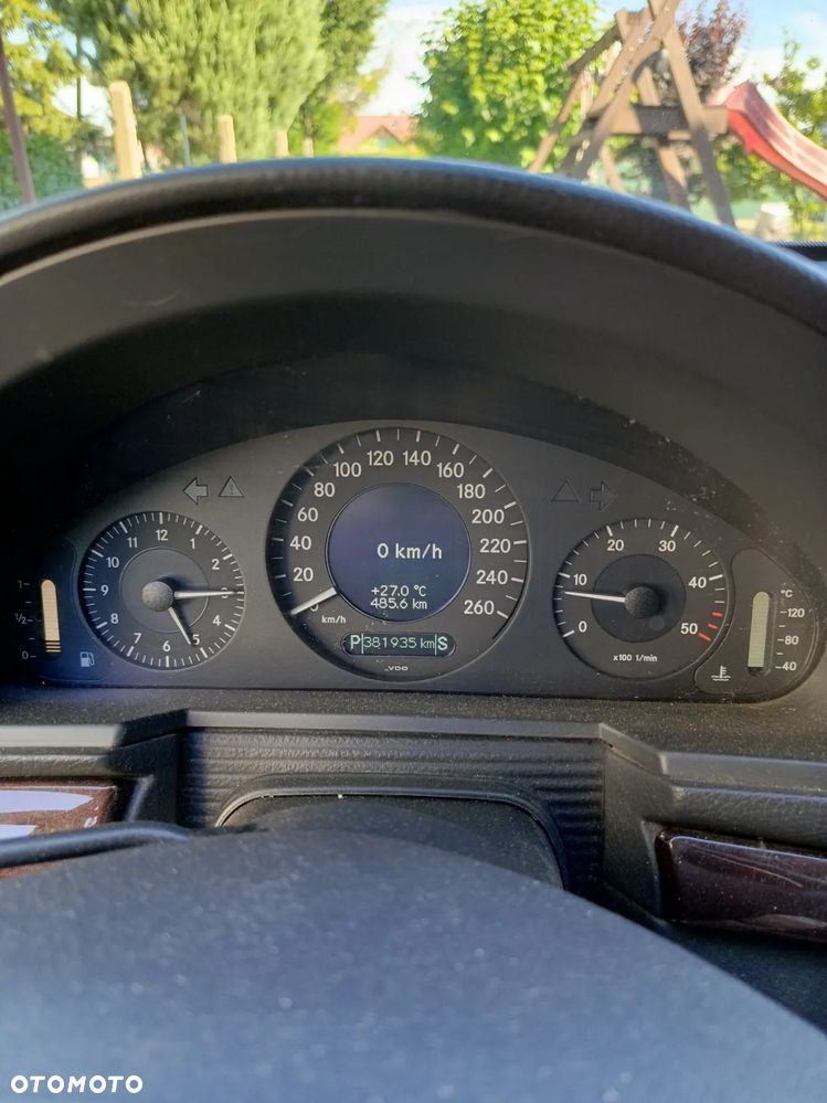 Mercedes-Benz Klasa E 220 CDI Automatik Classic - 12
