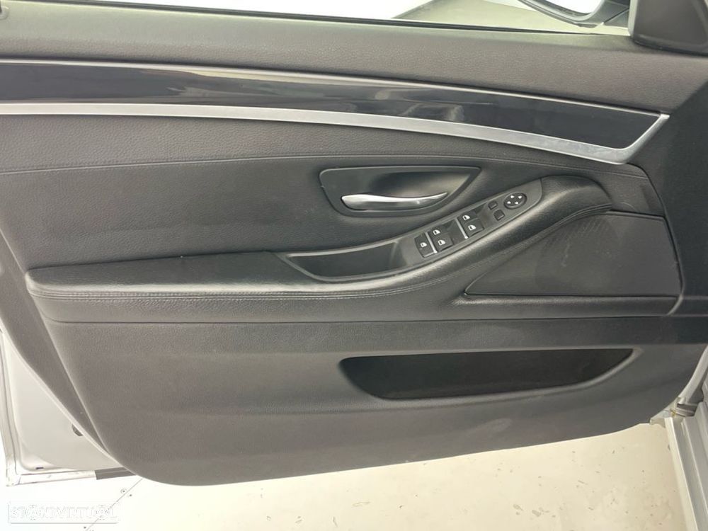 BMW 520 d Auto - 16