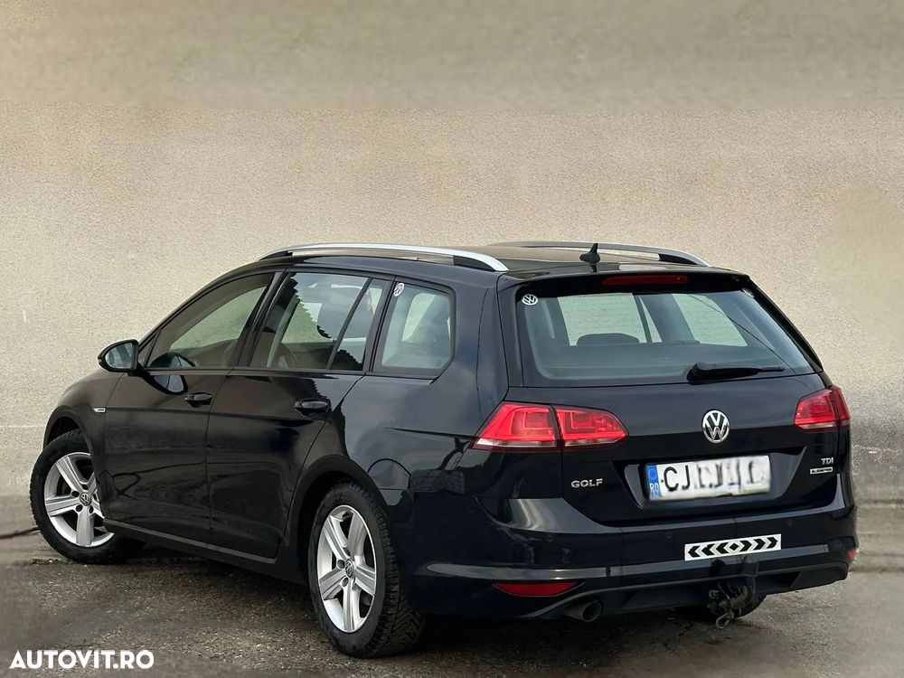 Volkswagen Golf - 3