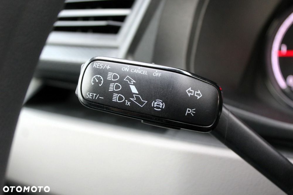 Volkswagen Transporter - 22