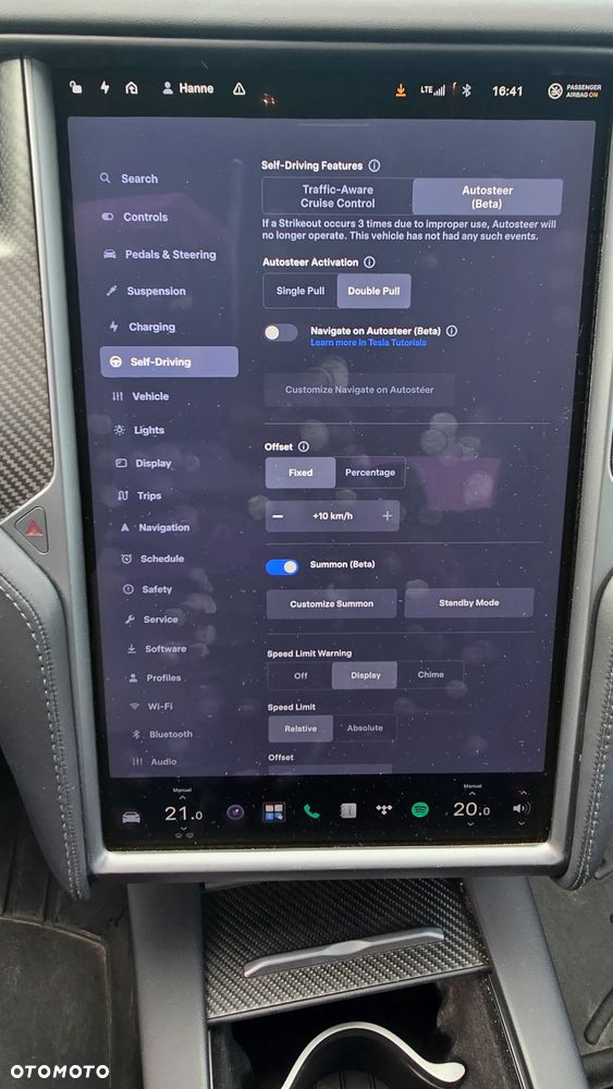 Tesla Model S - 29