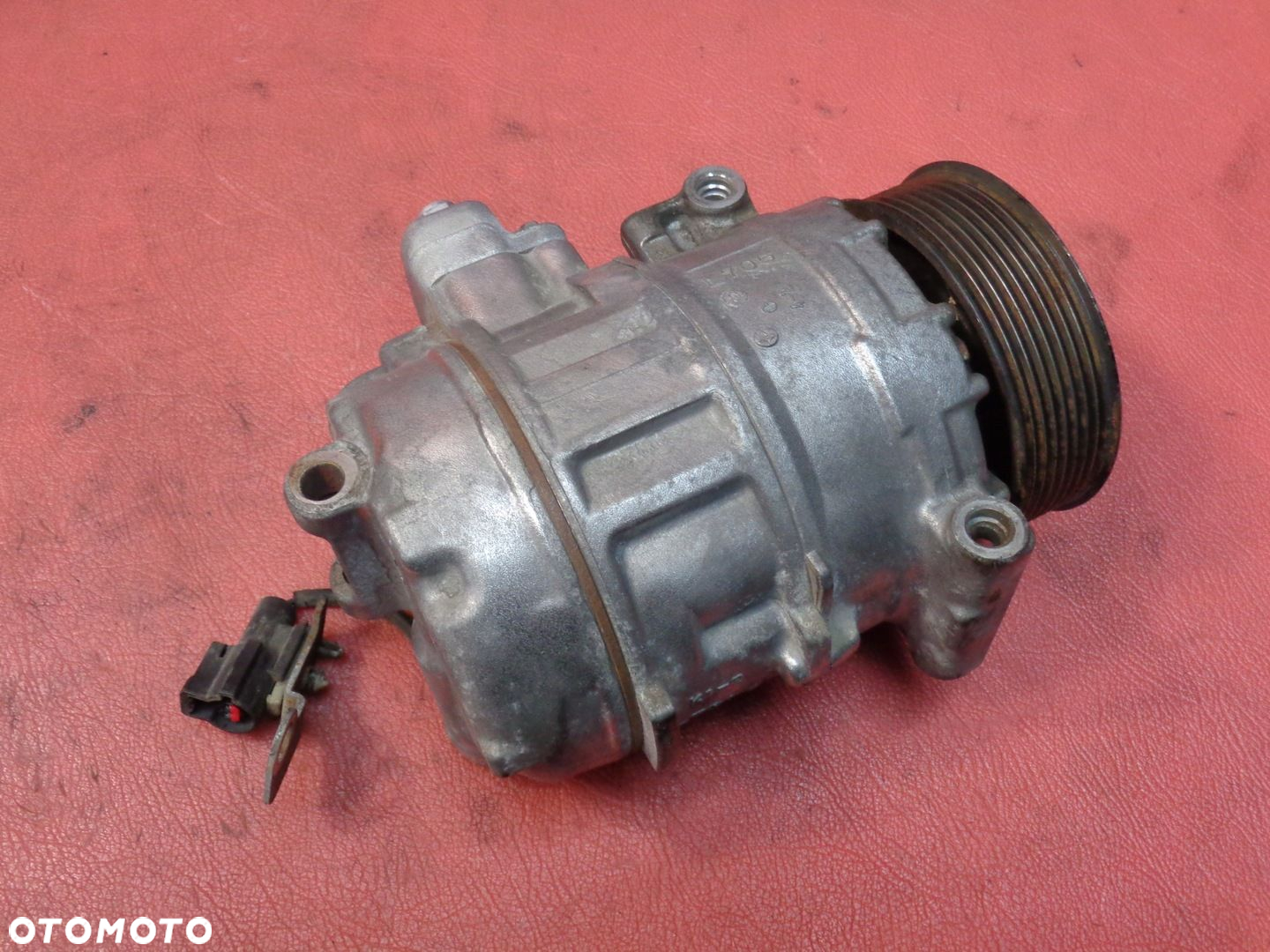 Sprężarka klimatyzacji Land Rover Discovery 2.7 V6 JPB000183 - 2