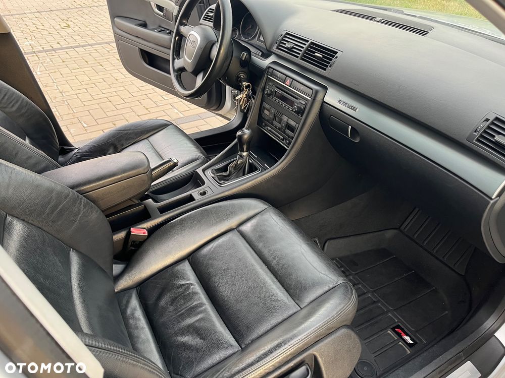 Audi A4 Avant 1.8 T quattro - 8