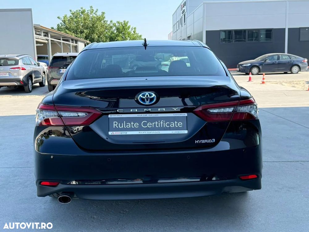 Toyota Camry 2.5 Dynamic - 9