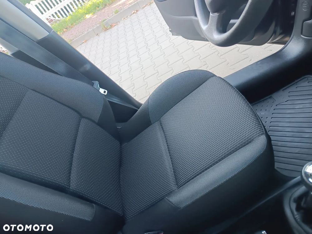 Peugeot 207 75 Urban Move - 26