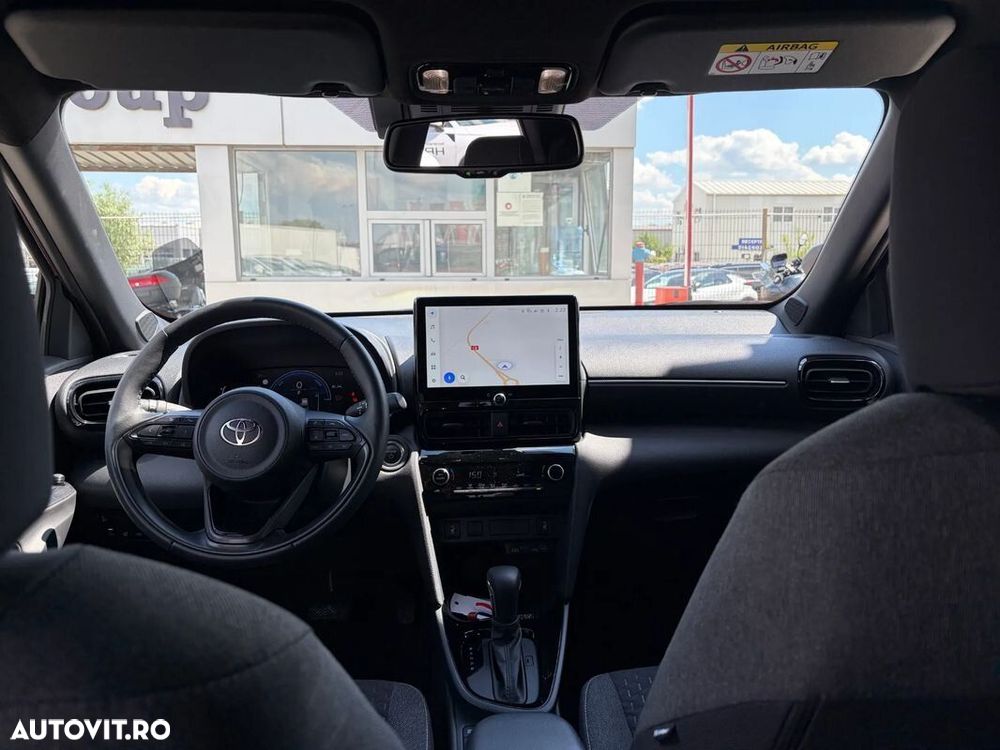 Toyota Yaris Cross 1.5 VVT-i HSD 4x2 Dynamic - 12