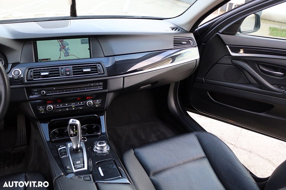 BMW Seria 5 520d Aut. Modern Line - 9