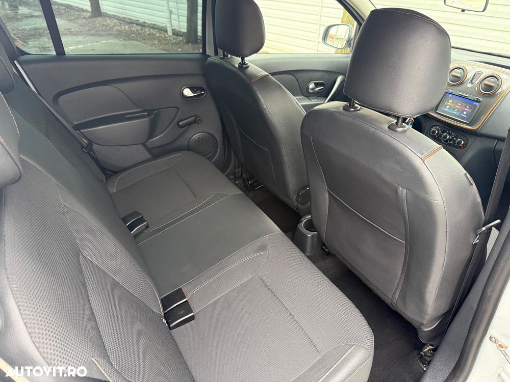 Dacia Sandero Stepway TCe 90 Prestige - 11