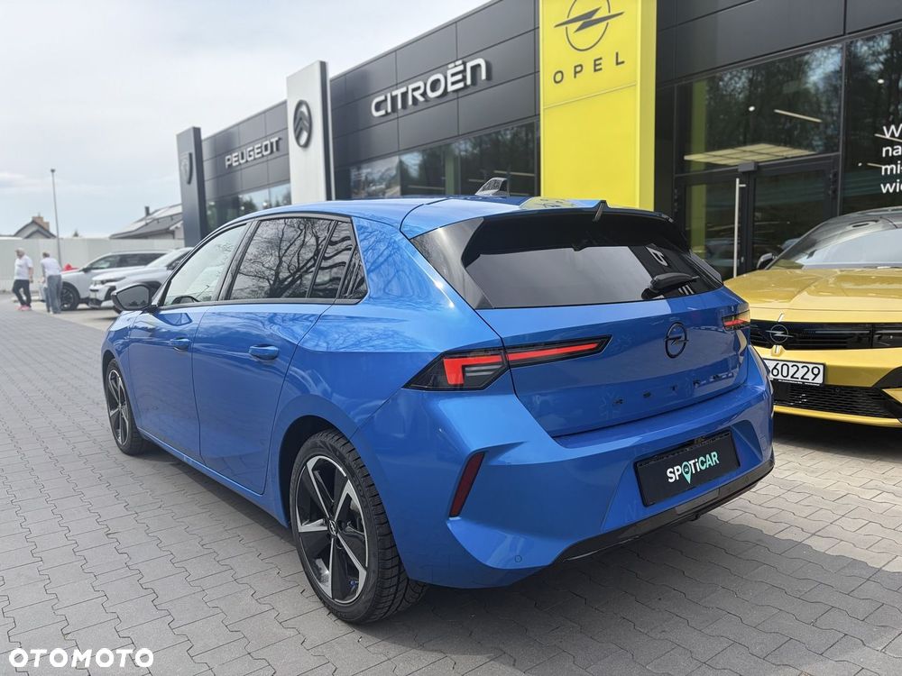 Opel Astra - 4