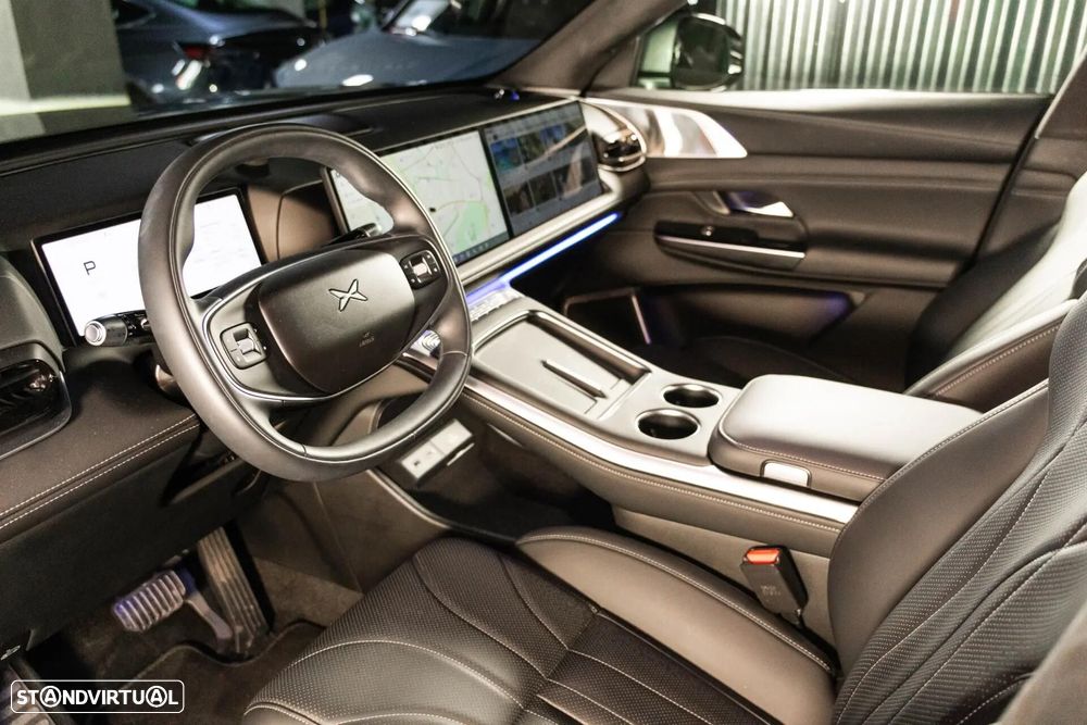 Xpeng G9 93.1 kWh Long Range+Premium Seat & Audio Pack - 18