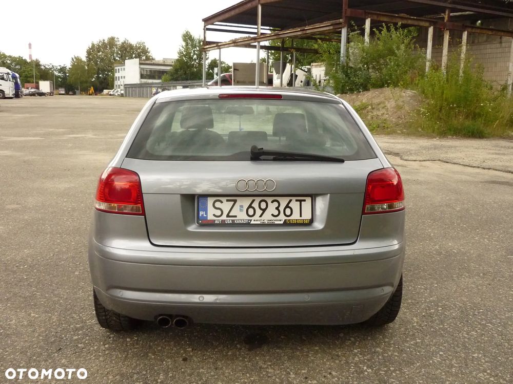 Audi A3 3-drzwiowe 1.4T FSI Ambition - 5