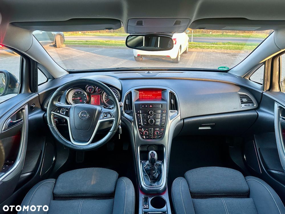 Opel Astra 1.4 Turbo Color Edition - 27