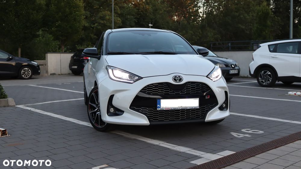 Toyota Yaris 1.5 VVT-i GR SPORT - 1