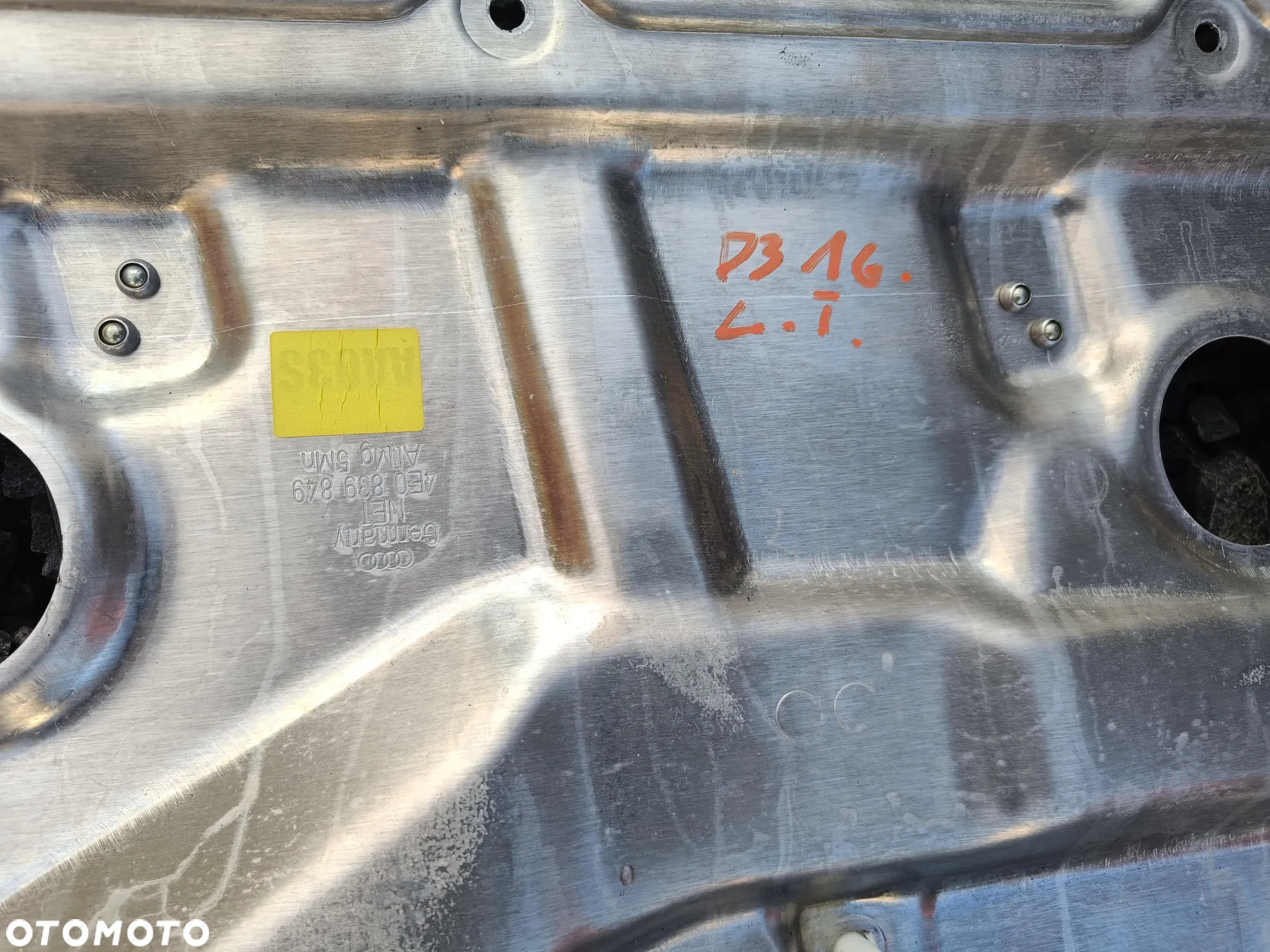 AUDI A8 D3 ROLETA ELEKTRYCZNA SZYBY BOCZNEJ LEWA PRAWA TYŁ 4E0861833G 4E08618334G - 4